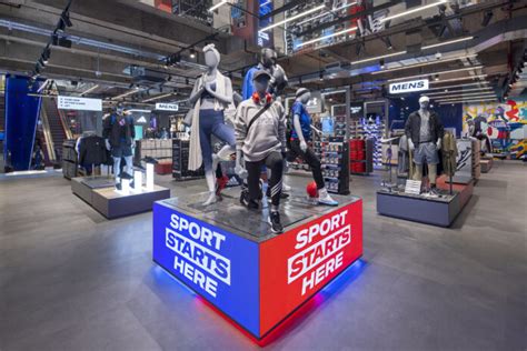 sports direct shops manchester