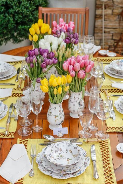 Spring Centerpieces and Seasonal Table Decoration Ideas
