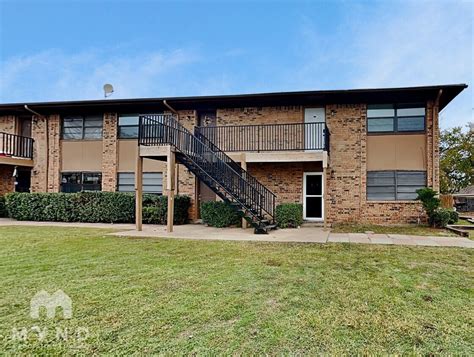 Springtown Apartments