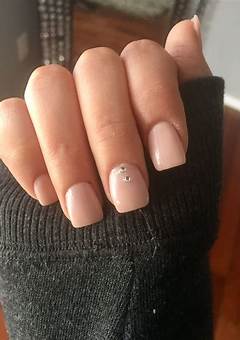 Square Cute Short Acrylic Nails: Stay On Trend In 2023