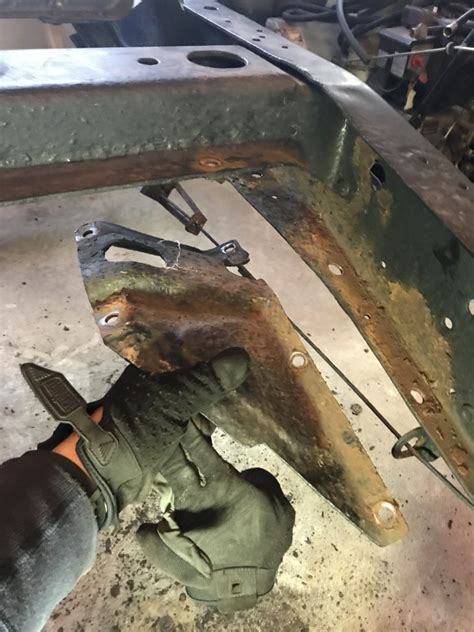 Square Body Frame Brace