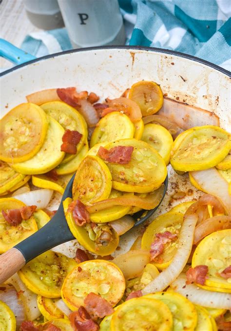 Squash With Onions And Bacon