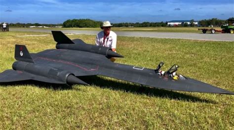 sr 71 rc model airplane