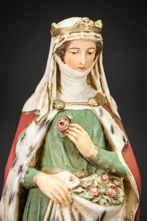 st elizabeth of hungary statue