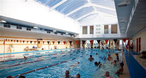 st kilda sea baths opening hours