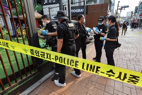 stabbing in south korea