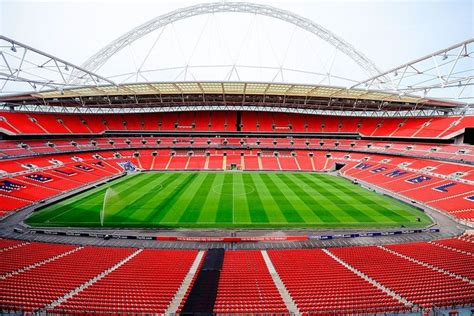 stadion bola terbesar di dunia