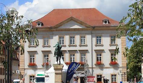 Landau in der Pfalz aus der Vogelperspektive: Kirchengebäude von St