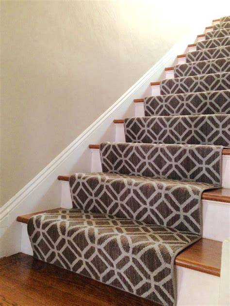 Not exactly the right pattern but overall effect with wood top and