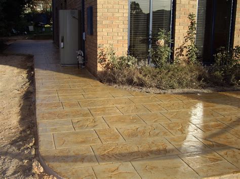 8 Popular Stamped Concrete Pattern Ideas For Your Home (2021