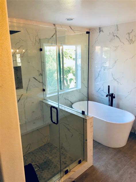 Stand Alone Bath With Shower Screen