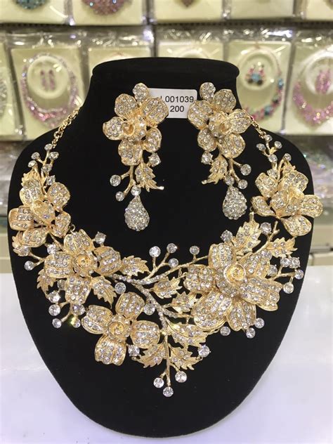 Statement Gold Jewelry Set