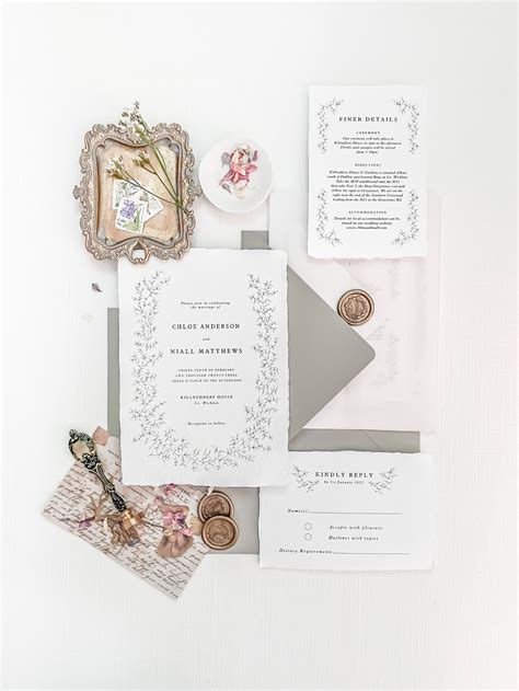 Stationery And Invitations