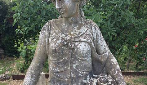 Statue en pierre ancienne Jardin Sortie 10 Les