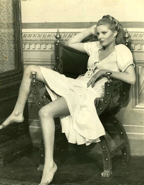 stefanelli simonetta nude