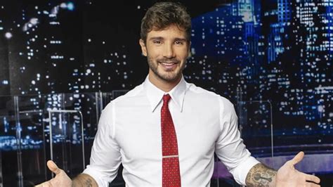 stefano de martino programma tv