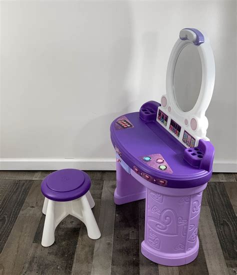 Step 2 Vanity With Stool