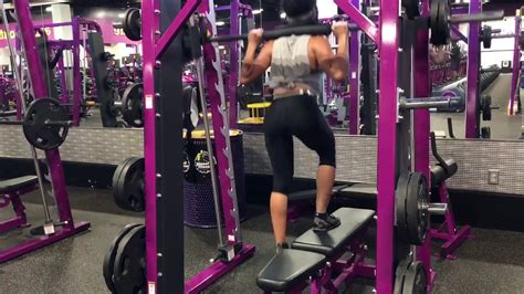 Step Ups Smith Machine Glutes