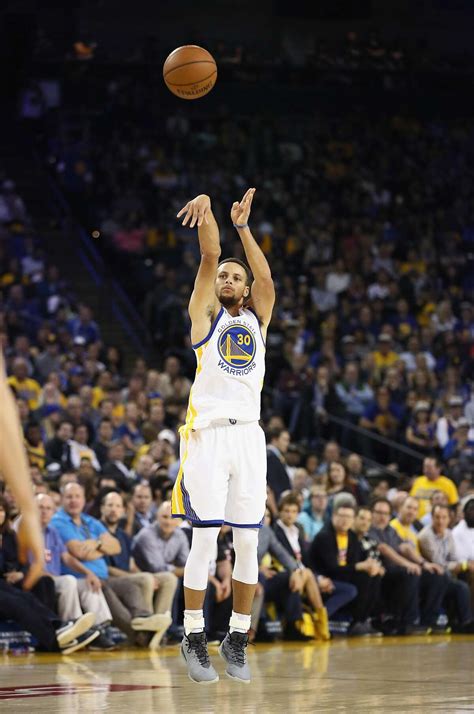 stephen curry three pointers