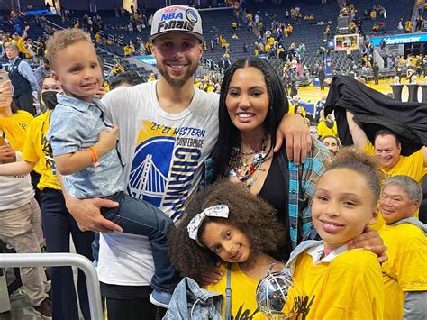stephen curry wife and children