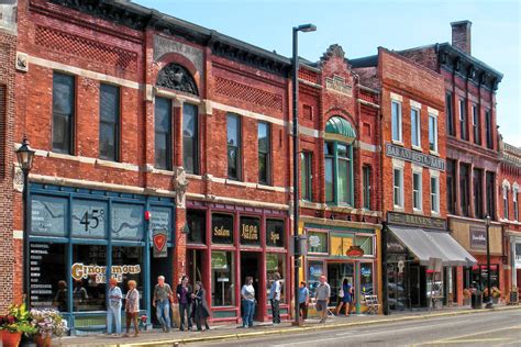 Discover The Best Shopping Experience In Stillwater, Mn