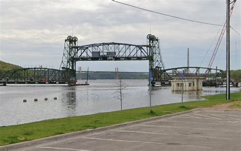 stillwater lift bridge mn