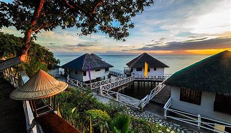 Stilts Resort Batangas Reviews View Of The Improved Floating Cottages Picture Of Calatagan