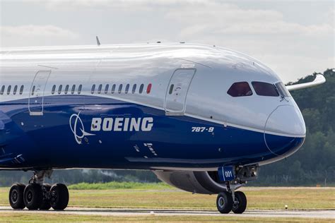 stock for boeing news