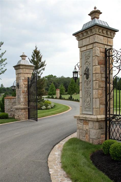 Stone Gate Drive