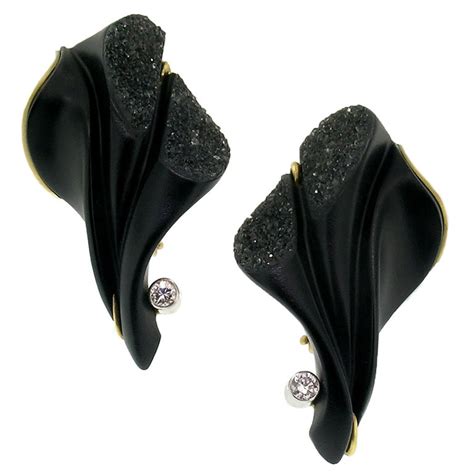 Stone Sculptures Black Earring