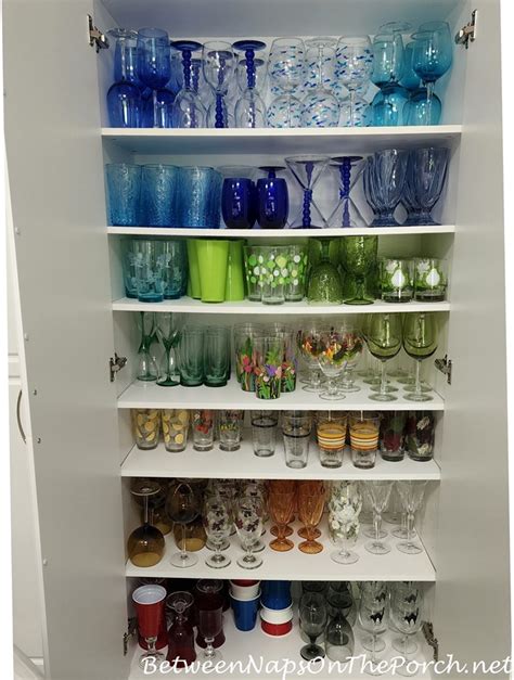 Storage Cabinet Glassware