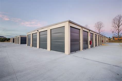 storage units in hamilton ont