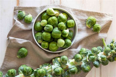 Store Brussel Sprouts
