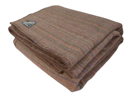 Store Wool Blankets
