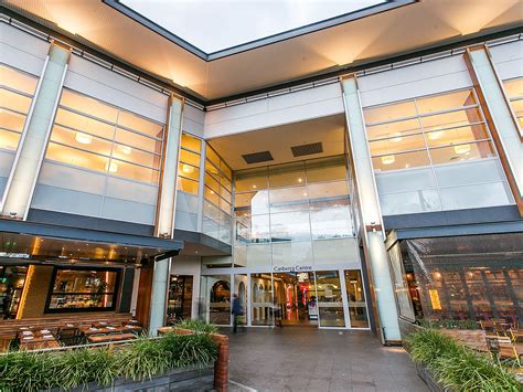 stores in canberra centre