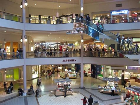 stores in escondido mall