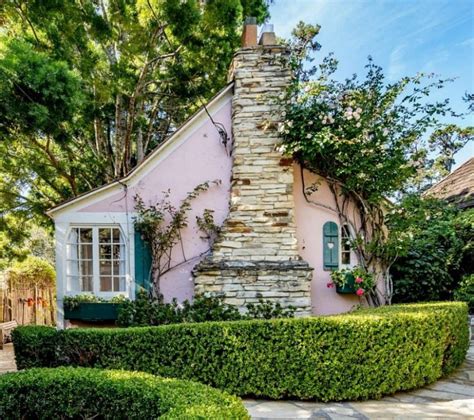 1920s storybook cottage in Altadena asks 550K Curbed LA