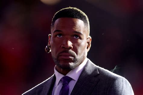 Strahan Fox Salary