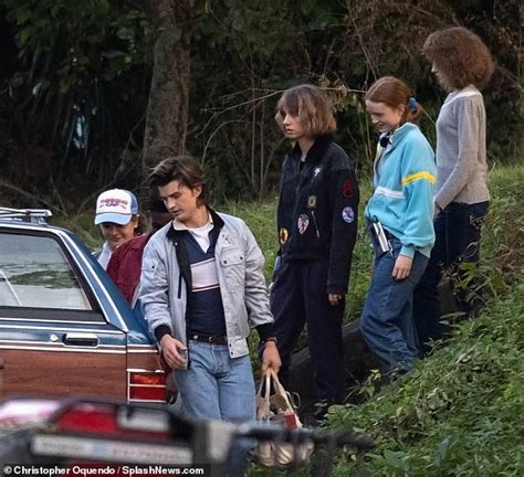 stranger things daily mail spoilers