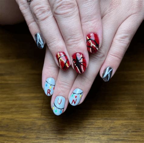 Stranger Things Nails