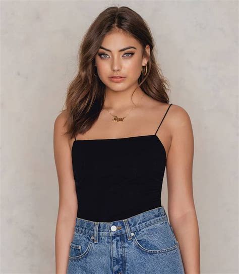 Straps For Broad Shoulders