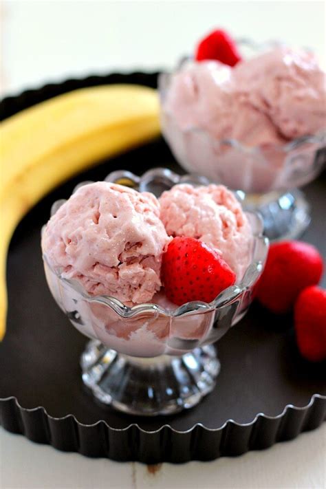 strawberry banana frozen yogurt