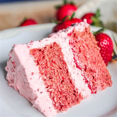 strawberry cake sugar geek