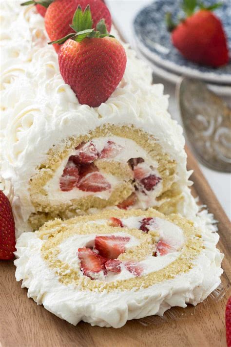 strawberry shortcake cake roll