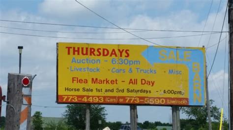 strawtown flea market and auction