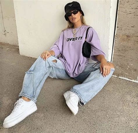 Oversized t shirt outfit Cute casual outfits, Streetwear fashion