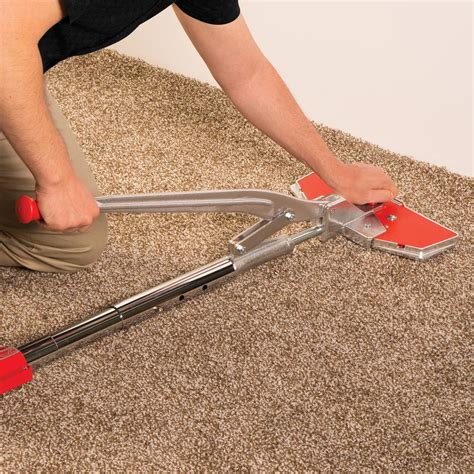 stretcher for carpet
