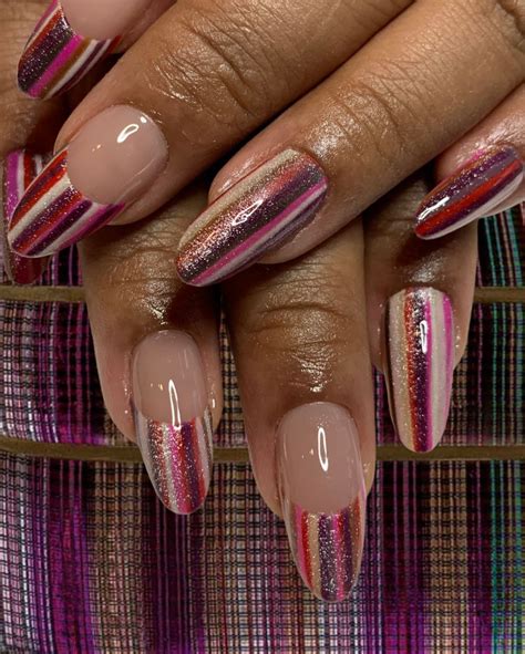 When the Pros Take the Stage: Embracing the Precision of Strip Nail Designs
