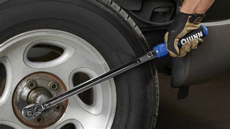 Struts Torque Wrench