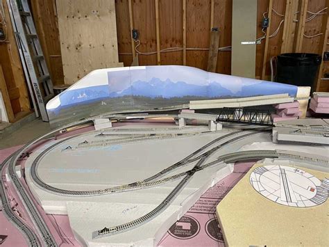 Studio Train Table Instructions